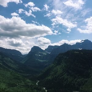 Meet your Posher, Selah